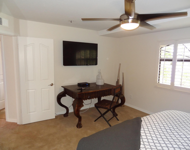 5104 N 32nd Street - Photo Thumbnail 28