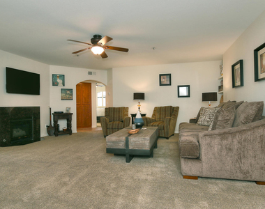 5104 N 32nd Street - Photo Thumbnail 11