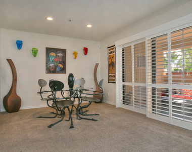 5104 N 32nd Street - Photo Thumbnail 7