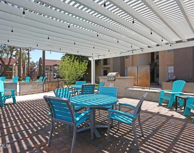 250 S Elizabeth Way - Photo Thumbnail 12