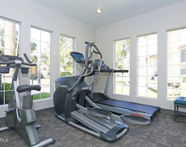 250 S Elizabeth Way - Photo Thumbnail 15