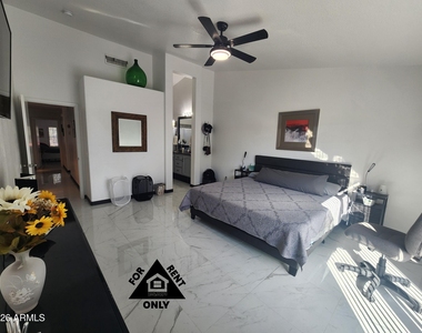 14813 W Verde Lane - Photo Thumbnail 13