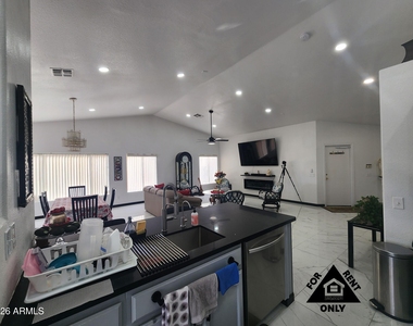 14813 W Verde Lane - Photo Thumbnail 6