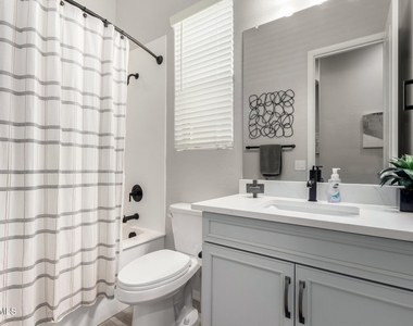 23129 E Carriage Way - Photo Thumbnail 27
