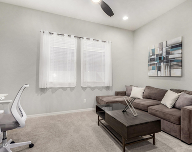 23129 E Carriage Way - Photo Thumbnail 34