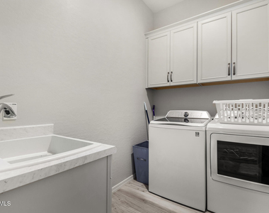 23129 E Carriage Way - Photo Thumbnail 36