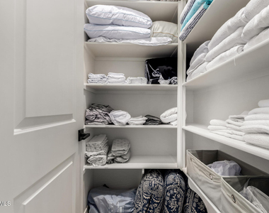 23129 E Carriage Way - Photo Thumbnail 31