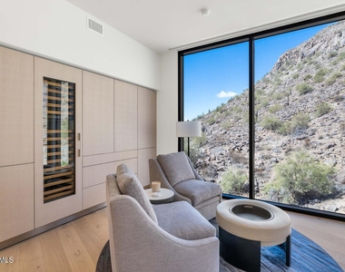 5000 N Camelback Ridge Road - Photo Thumbnail 11