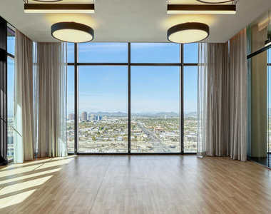 817 N 6th Street - Photo Thumbnail 27