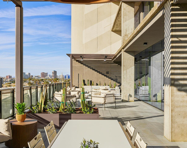 817 N 6th Street - Photo Thumbnail 33