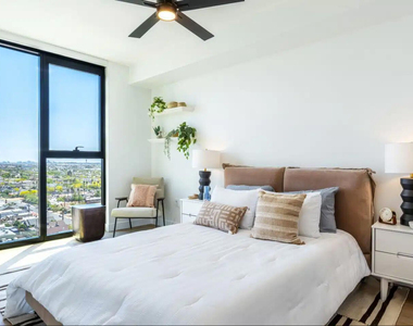 817 N 6th Street - Photo Thumbnail 8