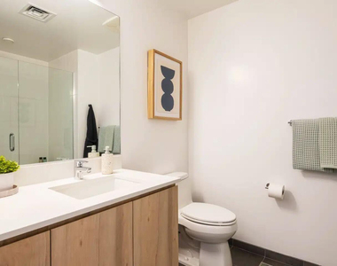 817 N 6th Street - Photo Thumbnail 7