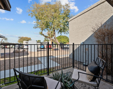 4337 N 53rd Lane - Photo Thumbnail 8