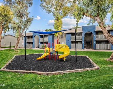 9350 N 67th Avenue - Photo Thumbnail 6
