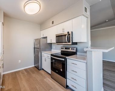 5151 E Guadalupe Road - Photo Thumbnail 2