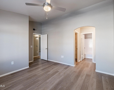 5151 E Guadalupe Road - Photo Thumbnail 4