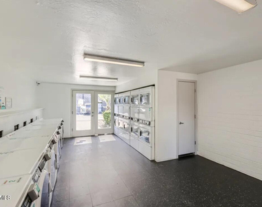 1645 E Thomas Road - Photo Thumbnail 32