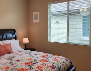 26195 W Via Del Sol Drive - Photo Thumbnail 14