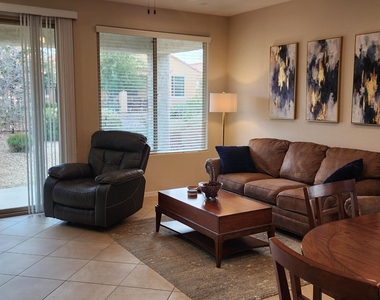 26195 W Via Del Sol Drive - Photo Thumbnail 8