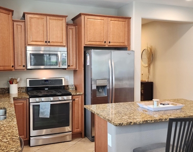 26195 W Via Del Sol Drive - Photo Thumbnail 5