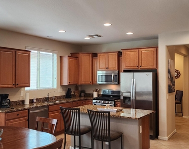 26195 W Via Del Sol Drive - Photo Thumbnail 3