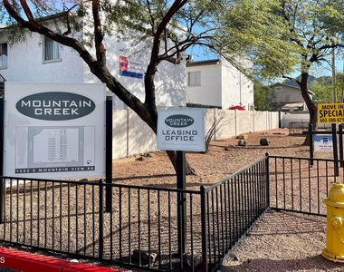 1222 E Mountain View Road - Photo Thumbnail 17
