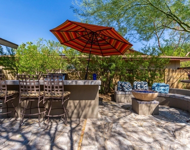 2909 E Las Rocas Drive - Photo Thumbnail 29