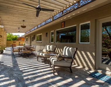 2909 E Las Rocas Drive - Photo Thumbnail 33