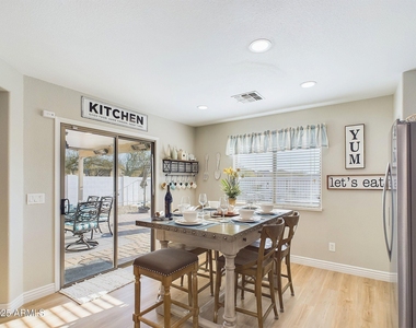 28580 N Dolomite Lane - Photo Thumbnail 16