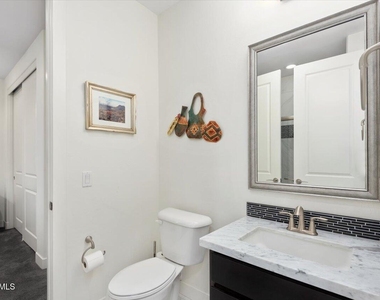 10260 E White Feather Lane - Photo Thumbnail 23