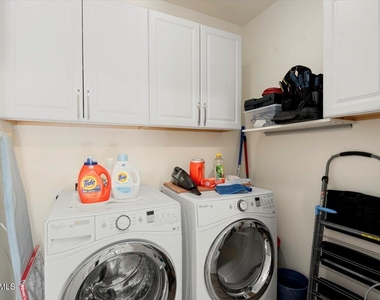10260 E White Feather Lane - Photo Thumbnail 27