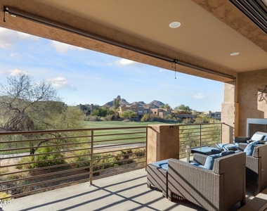 10260 E White Feather Lane - Photo Thumbnail 13