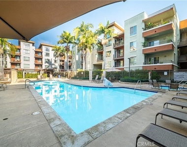 100 S Alameda Street - Photo Thumbnail 7