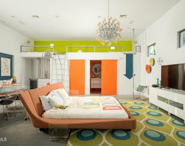 8011 E Larkspur Drive - Photo Thumbnail 31