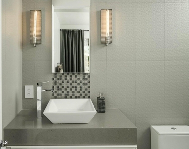 8011 E Larkspur Drive - Photo Thumbnail 23