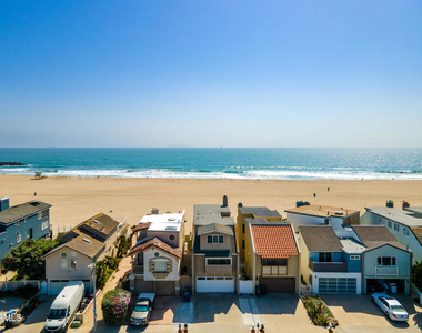 305 Ocean Drive - Photo Thumbnail 1