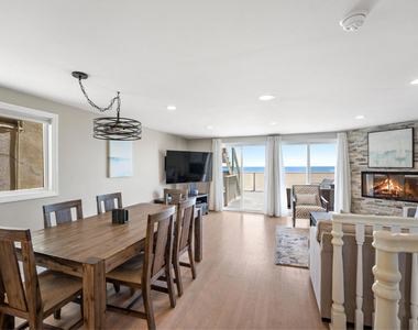305 Ocean Drive - Photo Thumbnail 6