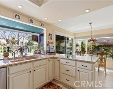 1812 Island - Photo Thumbnail 6