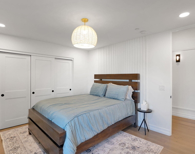 11842 N Miller Road - Photo Thumbnail 46