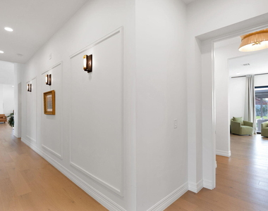 11842 N Miller Road - Photo Thumbnail 50