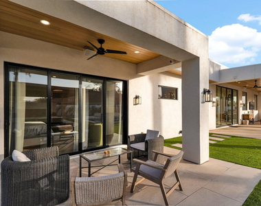 11842 N Miller Road - Photo Thumbnail 95