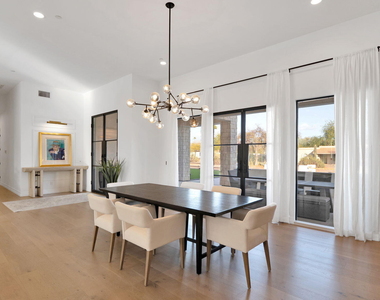 11842 N Miller Road - Photo Thumbnail 30
