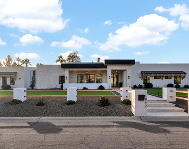 11842 N Miller Road - Photo Thumbnail 8