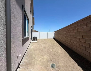 29298 Victoria Beach Boulevard - Photo Thumbnail 5