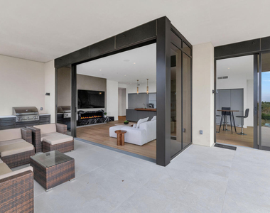 5000 N Camelback Ridge Road - Photo Thumbnail 16
