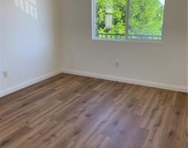 9315 Burnet Avenue - Photo Thumbnail 4