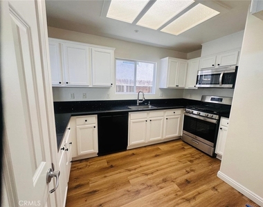 9315 Burnet Avenue - Photo Thumbnail 24