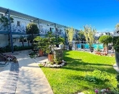 931 W 19th Street - Photo Thumbnail 17