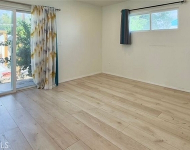 5921 Nw Fallbrook Avenue - Photo Thumbnail 6
