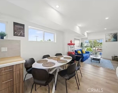 5637 Klump Avenue - Photo Thumbnail 7